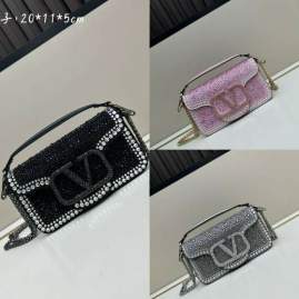 Picture of Valentino Handbags _SKUfw201298769fw